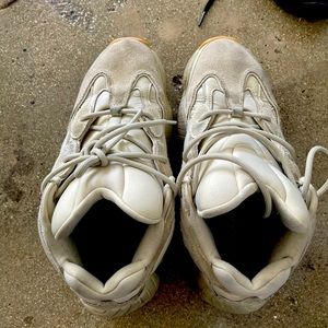 YEEZY 500 stone